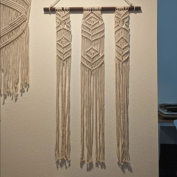 Fallon macrame wall hanging - Picture 3 of 4
